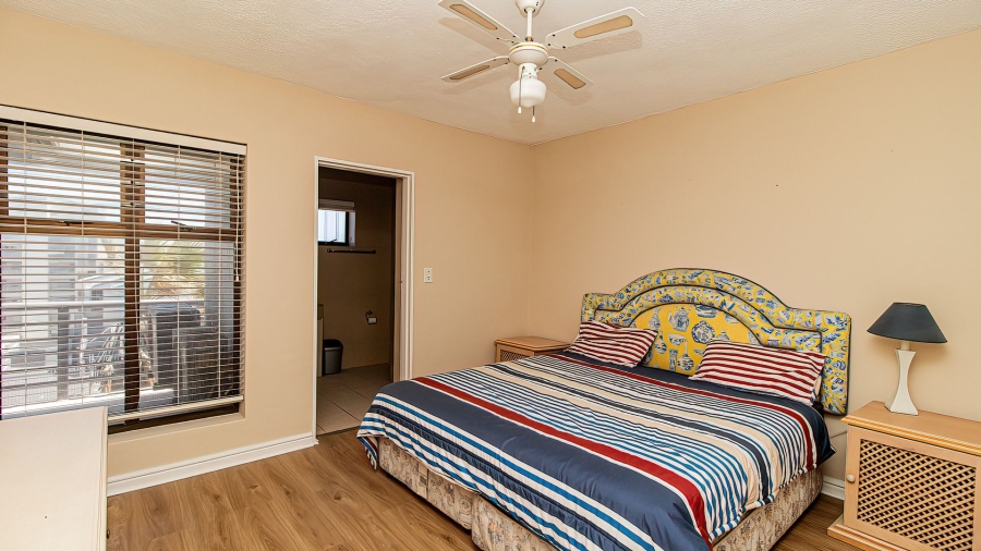 To Let 3 Bedroom Property for Rent in Beachfront Western Cape